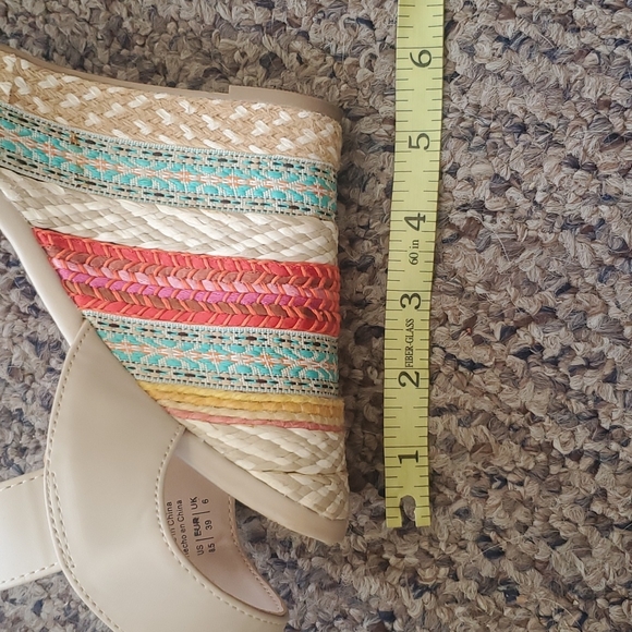 Woven Sandal - Picture 6 of 8